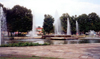 Albania / Shqiperia - Shkodr: pond in the centre - photo by M.Torres