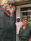 Algeria / Algerie - Ouargla / Wargla: street scene - policeman - photo by J.Kaman