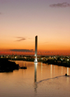 Australia - Melbourne (Victoria): Sunset on the Yarra River - Bolte Bridge - photo by Luca Dal Bo