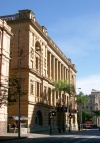 Australia - Brisbane (Queensland): Hotel Conrad - faade - Conrad International Treasury Casino - photo by Luca Dal Bo