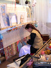 Baku, Azerbaijan: carpet weaver - loom - photo by G.Monssen