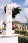 Bosnia-Herzegovina - Sarajevo:  the castle from the cemetery (photo by M.Torres)