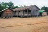 Brazil / Brasil - Amazonas - Boca do Acre - Kamicu village: houses / Aldeia Kamicu - Etnia Apurinan, famlia lingstica aruaque (photo by M.Alves)