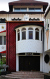 Cameroon, Douala: entrance to the Mukanda Palace, built by Prince Dika Akwa Nya Bonambella - Mukanda Palace, Chteau Mukanda, aka Palais Akwa, Sultan's palace - photo by M.Torres