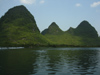 218 China - Yangshuo - (Guilin, Guangxi Province): hills along the Li River (photo by M.Samper)