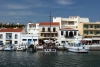 Crete - Aghios Nikolaos  (Lassithi prefecture): boats at the doorstep - waterfront (photo by Alex Dnieprowsky)