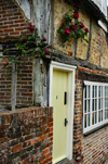 England (UK) - Alresford (Hampshire): English cottage - detail (photo by T.Marshall )