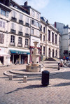 Basque Country / Pais Vasco / Euskadi - Bayonne: fountain (photo by Miguel Torres)