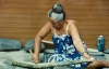 French Polynesia - Fatu Hiva island - Marquesas: Omoa - artisan making the Tapa cloth from tree bark (photo by G.Frysinger)