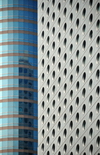 Hong Kong: Jardine House, formerly known as Connaught Centre, designed by Palmer and Turner - Exchange Square on the left - photo by M.Torres