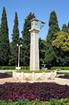 Iran - Shiraz: column at the Bagh-Jahan Nama gardens - photo by M.Torres