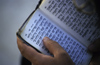 Israel - Jerusalem - reading the Torah - photo by Walter G. Allgwer