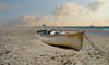 Israel - Kibbutz Sdot Yam: boat and horizon - photo by Efi Keren