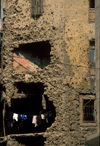 Lebanon / Liban - Beirut: memories of the civil war - war damage - dommages de la guerre civile - photo by J.Wreford