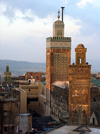 Morocco / Maroc - Fez: minarets of the Bou Inania madrassa - Fes el Bali - UNESCO World Heritage Site - photo by J.Kaman