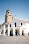 Beja: Igreja caiada e com galil - Santa Maria do Castelo - antiga Mesquita