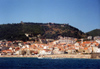 Sesimbra, Portugal: urban water-front - a avenida marginal, 25 de Abril, e a praia urbana - photo by M.Durruti