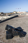 Puerto Rico - San Juan: San Felipe del Morro - very old cannon (photo by D.Smith)