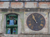 Sighisoara / Segesvr, Mures county, Transylvania, Romania: detail of clock face and figures - Clock tower - Turnul cu ceas - photo by J.Kaman