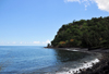 Ribeira Funda, Lemb district, So Tom and Prncipe / STP: rocky beach on the Northwest coast / praia rochosa na costa noroeste - photo by M.Torres