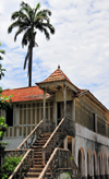 So Tom, So Tom and Prncipe / STP: old manor house in need of restoration / velho palacete - photo by M.Torres