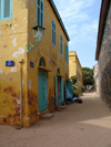 Sngal - le de Gore: rue troite - photographie par G.Frysinger