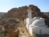 Tunisia - Ksar Douiret: whitewashed mosque (photo by J.Kaman)