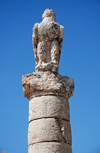 Karakus Tepesi - Karakus Tumulus - Adiyaman province, Southeastern Anatolia, Turkey: Commagene royal tombs - eagle atop a Doric column - photo by W.Allgwer