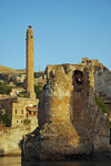 Hasankeyf / Heskif, Batman Province, Southeastern Anatolia, Turkey: ruins of the Artukid bridge, the citadel and El Rizk mosque - Kurdish heartland of south-east Anatolia - photo by W.Allgwer