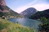 Catalonia / Catalunya - Oliana, Alt Urgell, Lleida province: the dam - Embalse de Oliana - photo by Miguel Torres