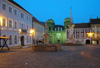 Czech Republic - Mikulov: Town Square - nocturnal  - photo by J.Kaman