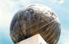 Mitad del Mundo, canton of Quito, Pichincha province: latitude zero - Equator monument - detail - globe (photo by G.Frysinger)