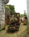 Sundy Plantation / Roa Sundy, Prncipe island, So Tom and Prncipe / STP: old steam locomotive / velha locomotiva a vapr - photo by G.Frysinger