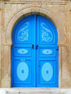 image of Tunisia - Sidi Bou Said: decorated blue gate / door (photo by J.Kaman)